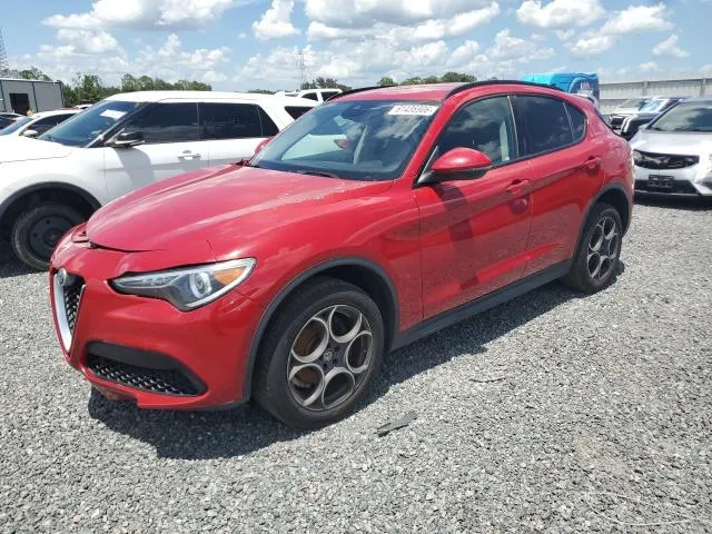 Alfa Romeo Stelvio Sport Q4 2018 — 1
